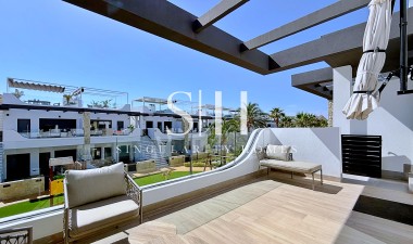 Odsprzedaż - Mieszkanie w bloku - Orihuela Costa - Punta Prima