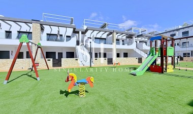 Odsprzedaż - Mieszkanie w bloku - Orihuela Costa - Punta Prima