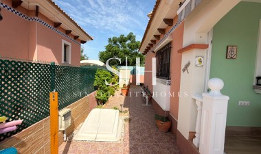 Återförsäljning - Villa - Los Montesinos - Costa Blanca