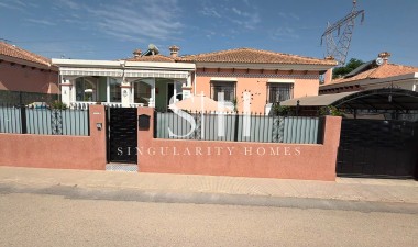 Återförsäljning - Villa - Los Montesinos - Costa Blanca