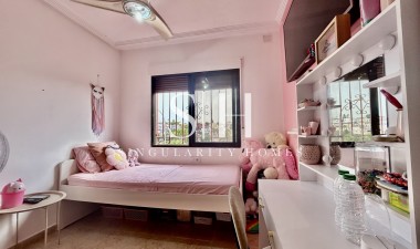 Odsprzedaż - Villa - Orihuela Costa - Costa Blanca