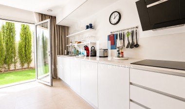 Odsprzedaż - Mieszkanie w bloku - Torrevieja - Costa Blanca