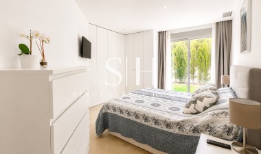 Odsprzedaż - Mieszkanie w bloku - Torrevieja - Costa Blanca