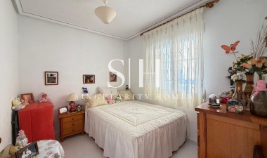 Återförsäljning - Bungalow - Torrevieja - Torreblanca