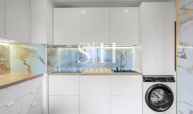 Resale - Apartment / flat - Orihuela Costa - Punta Prima