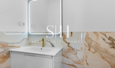 Resale - Apartment / flat - Orihuela Costa - Punta Prima