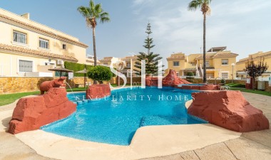 Odsprzedaż - Mieszkanie w bloku - Orihuela Costa - Los Dolses