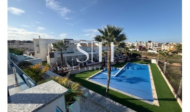 Resale - House - Torrevieja - Los balcones