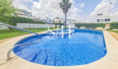 Odsprzedaż - Villa - Orihuela Costa - Costa Blanca