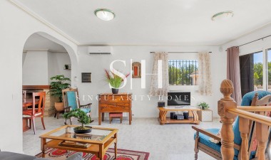 Odsprzedaż - Villa - Torrevieja - Los Balcones - Los Altos del Edén