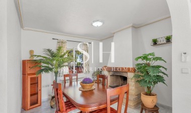 Odsprzedaż - Villa - Torrevieja - Los Balcones - Los Altos del Edén