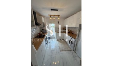 Odsprzedaż - Bungalow - Torrevieja - Zona Los Frutales