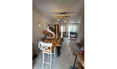 Odsprzedaż - Bungalow - Torrevieja - Zona Los Frutales