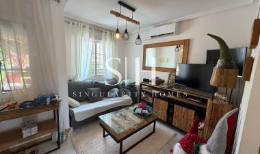 Odsprzedaż - Bungalow - Torrevieja - Zona Los Frutales
