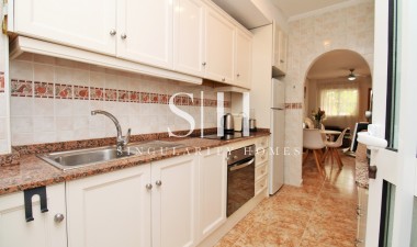 Odsprzedaż - Mieszkanie w bloku - Orihuela Costa - Punta Prima