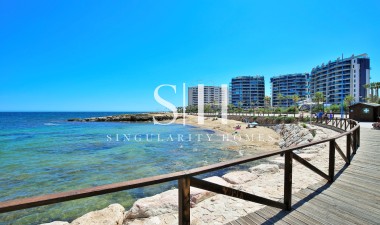 Odsprzedaż - Mieszkanie w bloku - Orihuela Costa - Punta Prima
