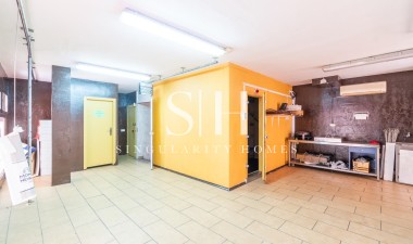 Resale - Business - Torrevieja - Paseo maritimo