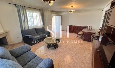 Odsprzedaż - Villa - Torrevieja - aguas nuevas