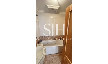 Odsprzedaż - Villa - Torrevieja - aguas nuevas