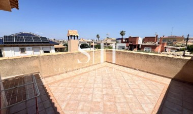 Odsprzedaż - Villa - Torrevieja - aguas nuevas