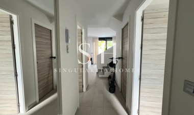 Odsprzedaż - Villa - Orihuela Costa - Villamartín-las Filipinas