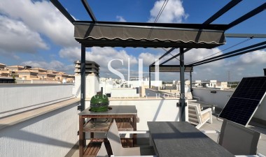Odsprzedaż - Villa - Orihuela Costa - Villamartín-las Filipinas