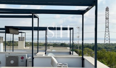 Odsprzedaż - Villa - Orihuela Costa - Villamartín-las Filipinas