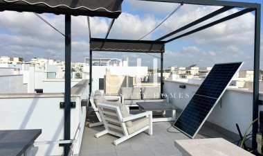 Odsprzedaż - Villa - Orihuela Costa - Villamartín-las Filipinas