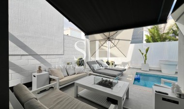 Odsprzedaż - Villa - Orihuela Costa - Villamartín-las Filipinas