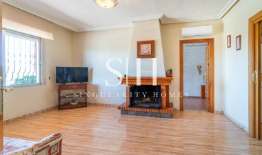 Odsprzedaż - Villa - San Miguel de Salinas - Torremendo