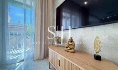Odsprzedaż - Mieszkanie w bloku - Torrevieja - Playa del Cura