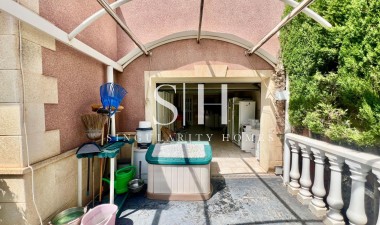 Odsprzedaż - Villa - Torrevieja - Los Balcones - Los Altos del Edén