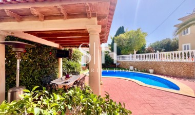 Odsprzedaż - Villa - Torrevieja - Los Balcones - Los Altos del Edén