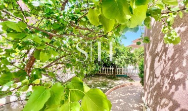 Odsprzedaż - Villa - Torrevieja - Los Balcones - Los Altos del Edén