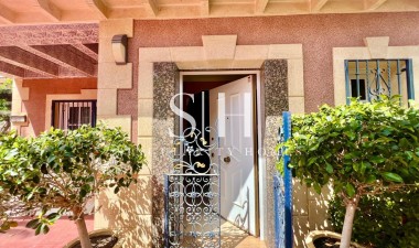 Odsprzedaż - Villa - Torrevieja - Los Balcones - Los Altos del Edén