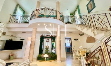 Odsprzedaż - Villa - Torrevieja - Los Balcones - Los Altos del Edén