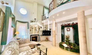 Odsprzedaż - Villa - Torrevieja - Los Balcones - Los Altos del Edén