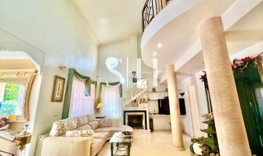 Odsprzedaż - Villa - Torrevieja - Los Balcones - Los Altos del Edén
