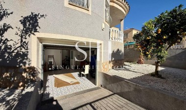 Odsprzedaż - Villa - Orihuela Costa - Playa Flamenca