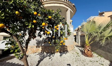 Odsprzedaż - Villa - Orihuela Costa - Playa Flamenca