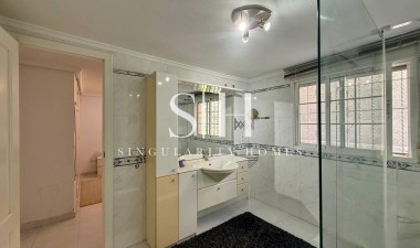 Odsprzedaż - Villa - Orihuela Costa - Playa Flamenca