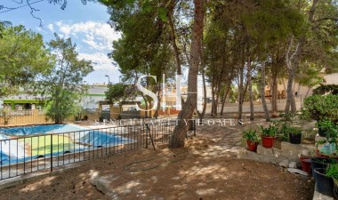 Återförsäljning - Villa - Torrevieja - Los balcones