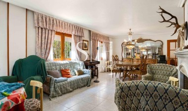 Återförsäljning - Villa - Torrevieja - Los balcones