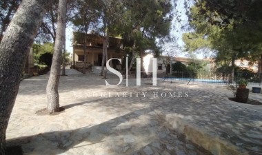 Återförsäljning - Villa - Torrevieja - Los balcones