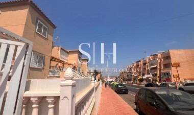 Återförsäljning - Bungalow - Torrevieja - Torrejón