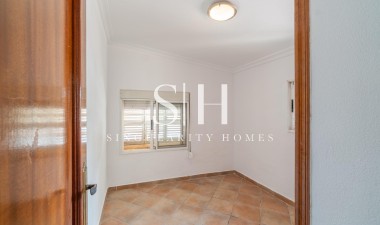 Odsprzedaż - Villa - Torrevieja - Orihuela costa