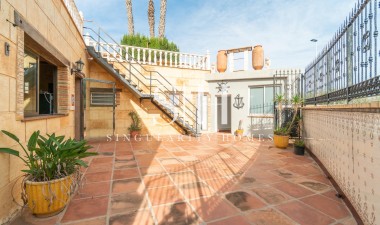 Odsprzedaż - Villa - Torrevieja - Orihuela costa