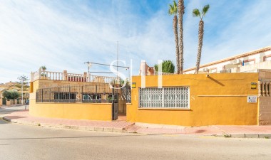 Odsprzedaż - Villa - Torrevieja - Orihuela costa