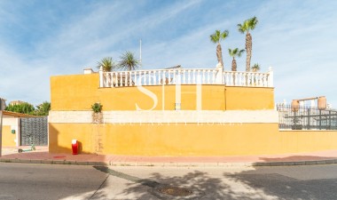 Odsprzedaż - Villa - Torrevieja - Orihuela costa