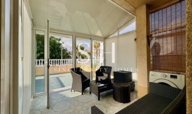 Återförsäljning - Villa - Orihuela Costa - Los Balcones